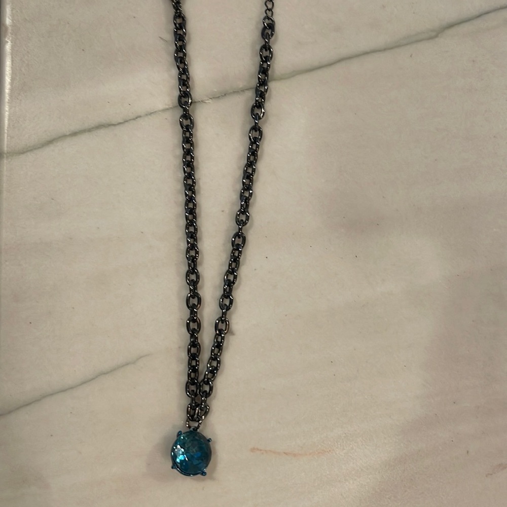 Chocker necklace